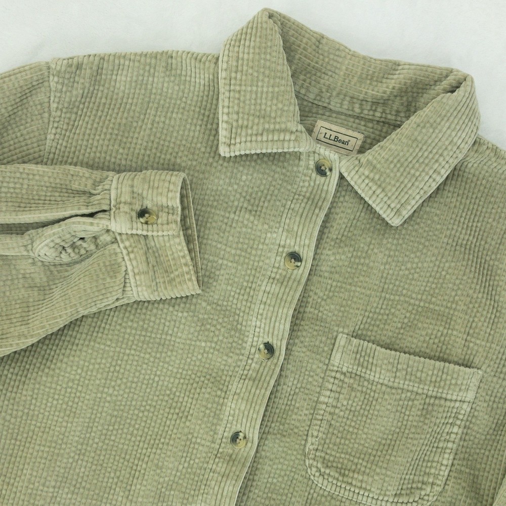 LL Bean Corduroy Wide Wale Button Up Shirt Womens Medium Green Pocket Oversized