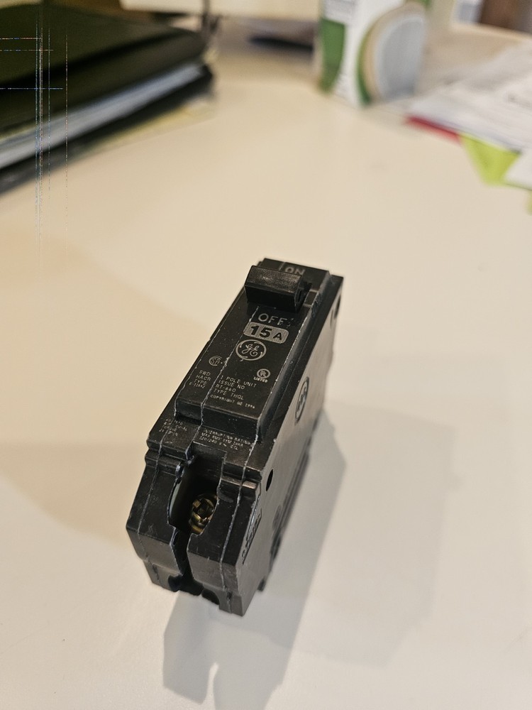 GE | THQL1115 | THQL Circuit Breaker - 15A, 120/240V, 1P, 10k AIC, Plug-In