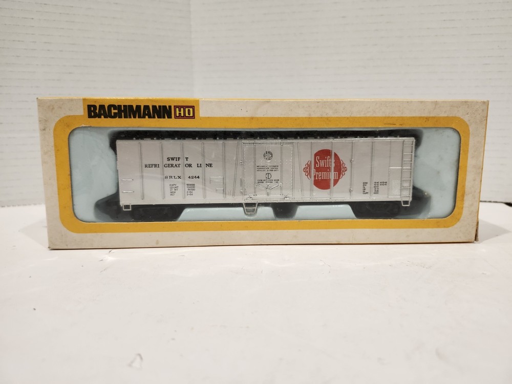 Bachmann HO scale SwiftKey Refrigerator Line SRLX 4244 Swifts Premium Train Car