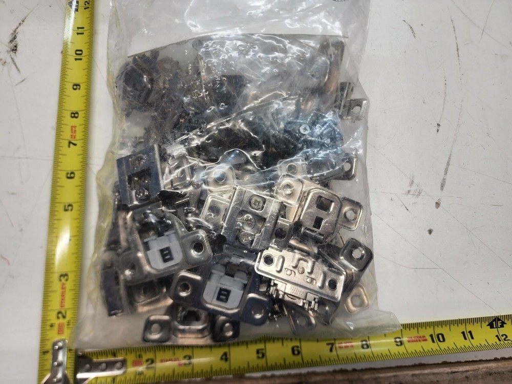 (28 Pieces) Salice ExCentra Overlay Press-In Concealed European Cabinet Hinges
