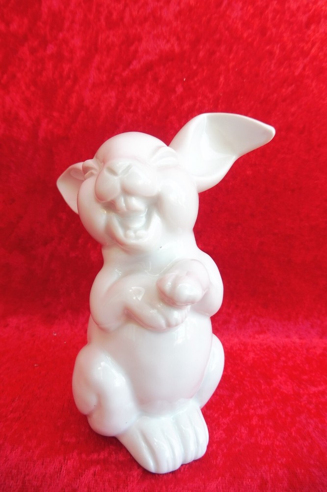 Beautiful porcelain figure, laughing rabbit, Rosenthal