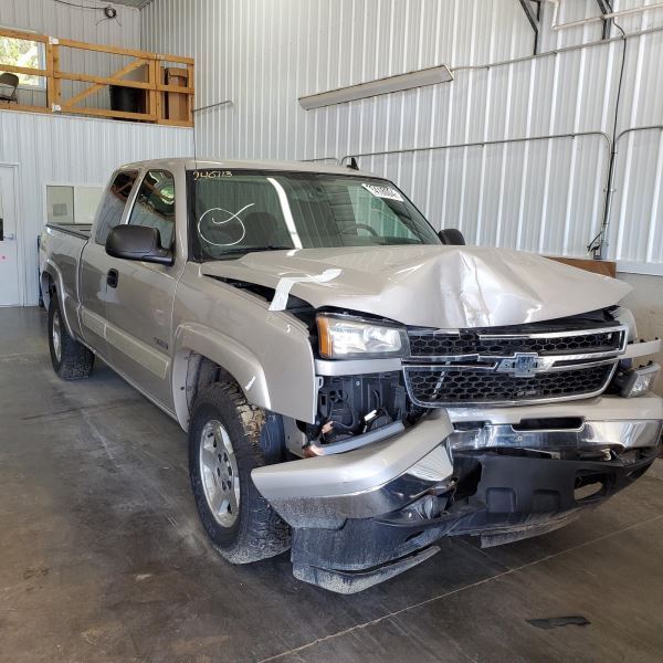 SILVRDO15 2006 Door Trim Panel Rear 1028060