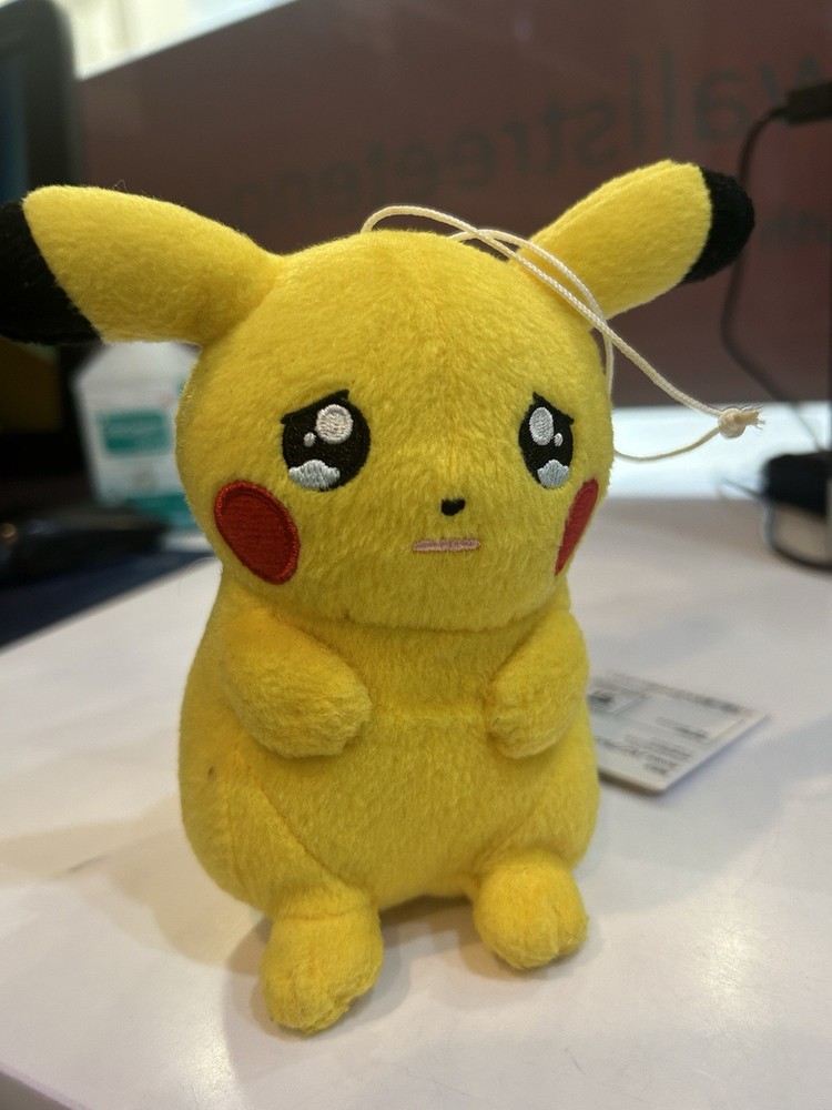 Pokemon Crying Pikachu Plush Mewtwo Strikes Back 2019 Movie UFO Prize Rare