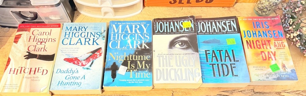 Mixed lot of mystery non-fiction paperback books
