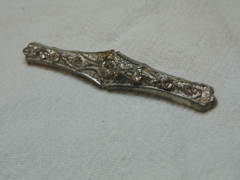 vintage antique clear crystals pot metal bar pin brooch