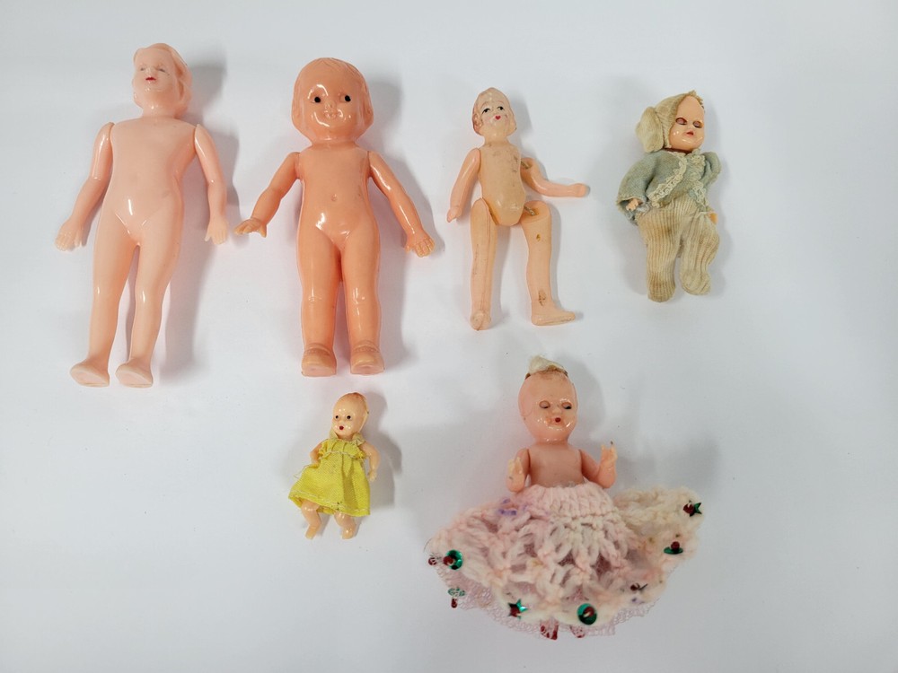 Lot of 6 Vintage 1950s Hard Plastic Girl/Lady/Baby Dollhouse Dolls Jointed Arms