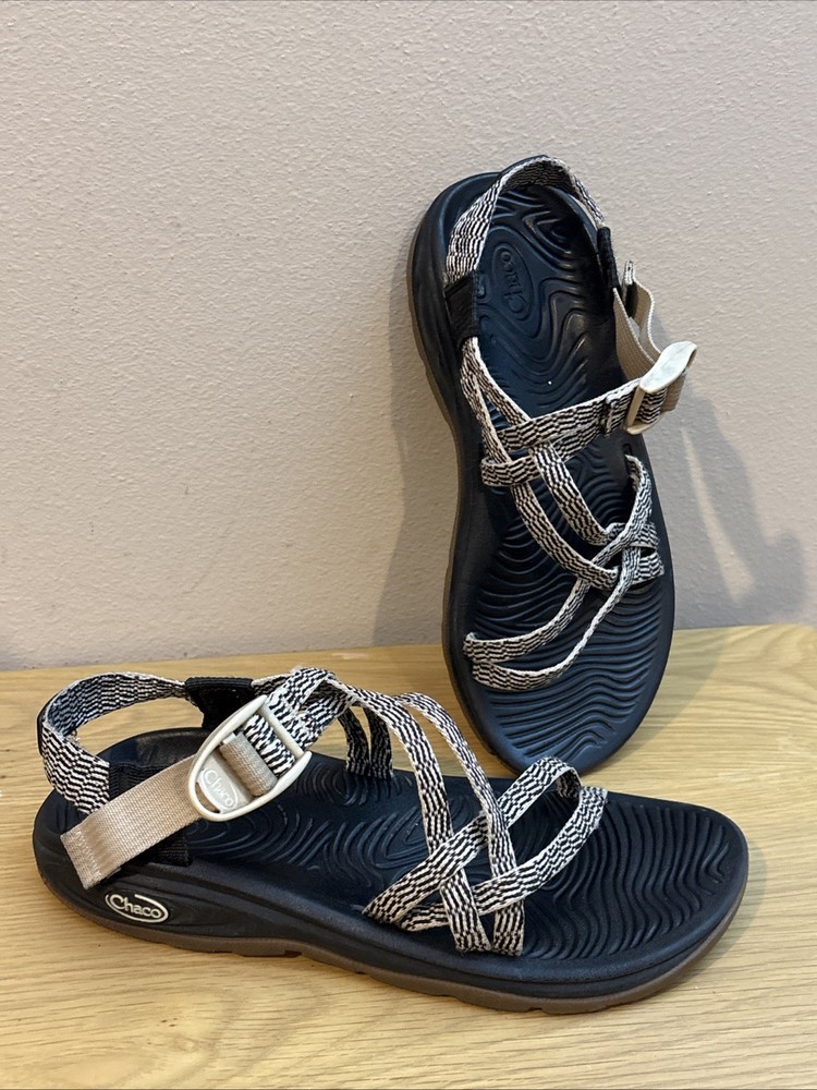 Chaco Strappy Sandals Water Shoes Hiking Trail Tan & Black Women’s Sz 7