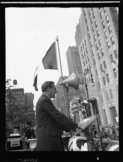 New York, 1944. Rabbi Stephen S. Wise at the D-day rally in, New York. June 6