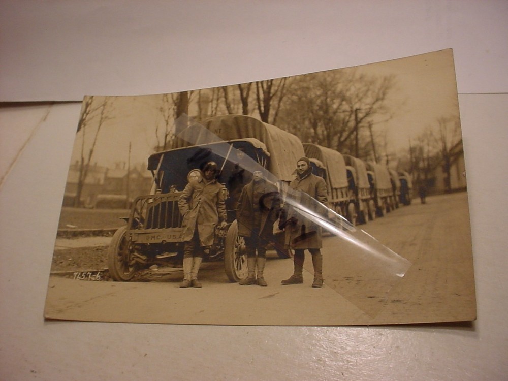 antique vintage WW1 Photo Postcard of OMC USA Military TRUCKS Army Soldiers RPPC