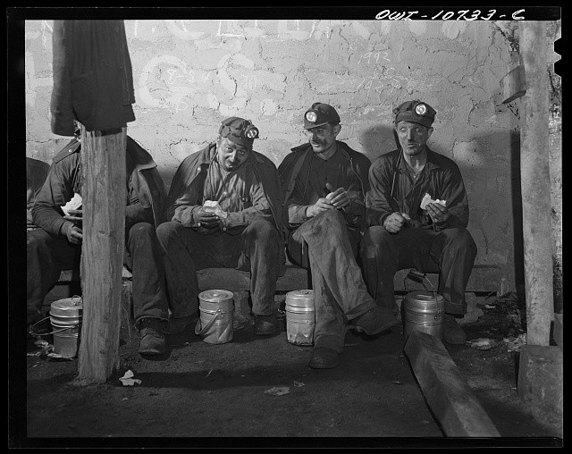 Pittsburgh Pennsylvania 1942 Montour No. 4 Coal Mine Bean Hole Miners Lunch