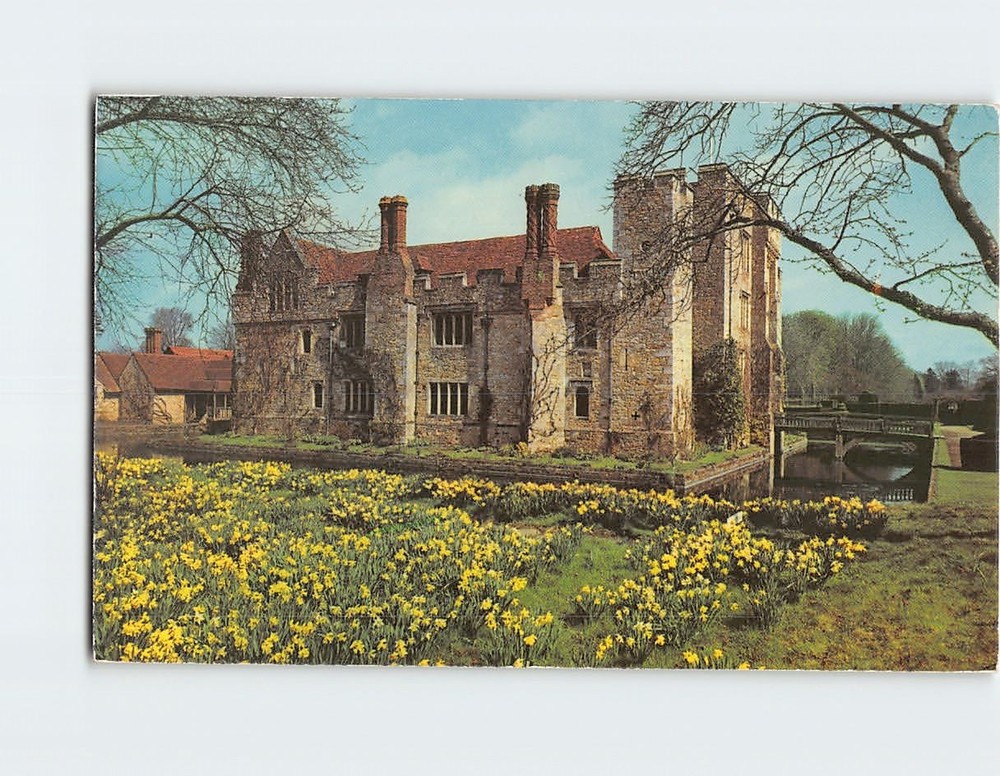 Postcard Hever Castle Near Edenbridge Kent England