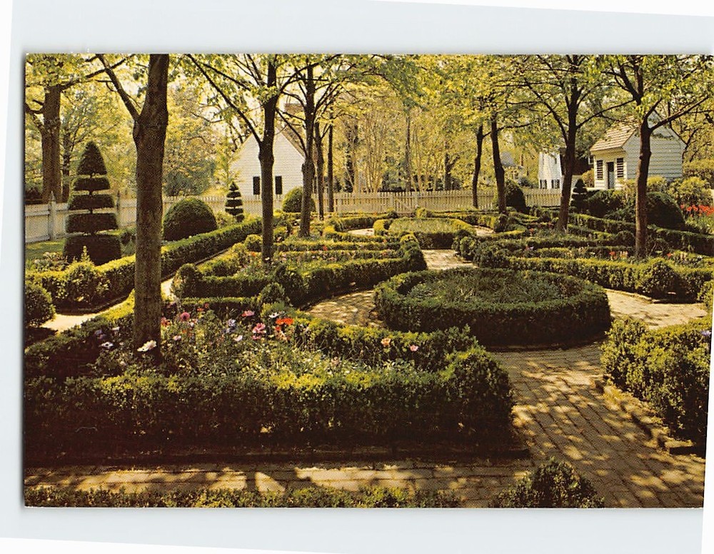 Postcard A Formal Garden Williamsburg Virginia USA
