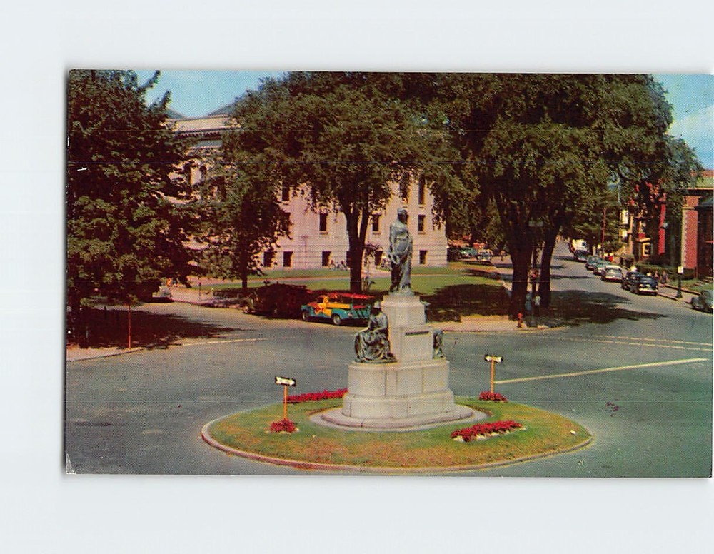 Postcard Soldiers Monument Library and Common Lynn Massachusetts USA