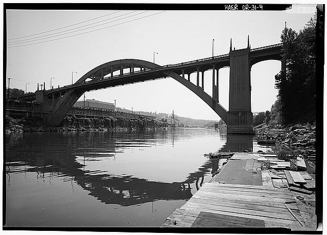 4. Profile from north - Willamette River Bridge, Spanning Willamette River on