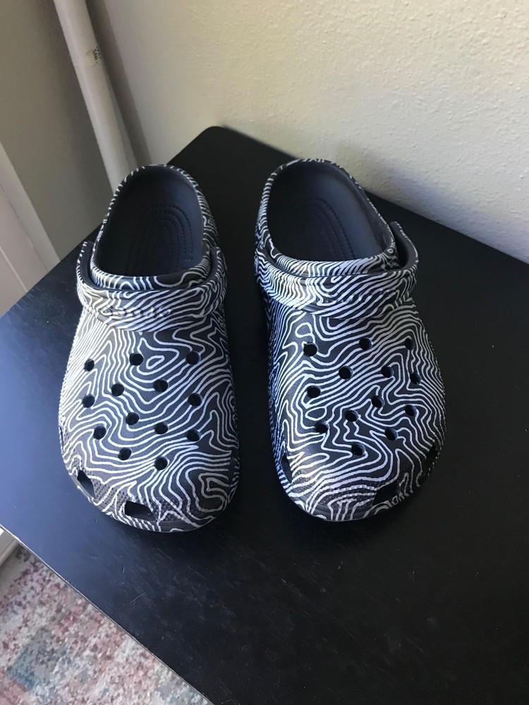 Crocs Classic Spray Topographic  Unisex Adult 10 Clogs Zebra Print Black/White