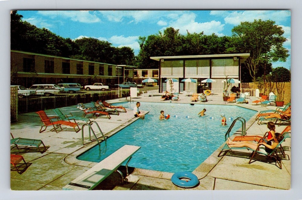 Dearborn MI-Michigan, Poolside Fairlane Inn Motel, Advertising, Vintage Postcard