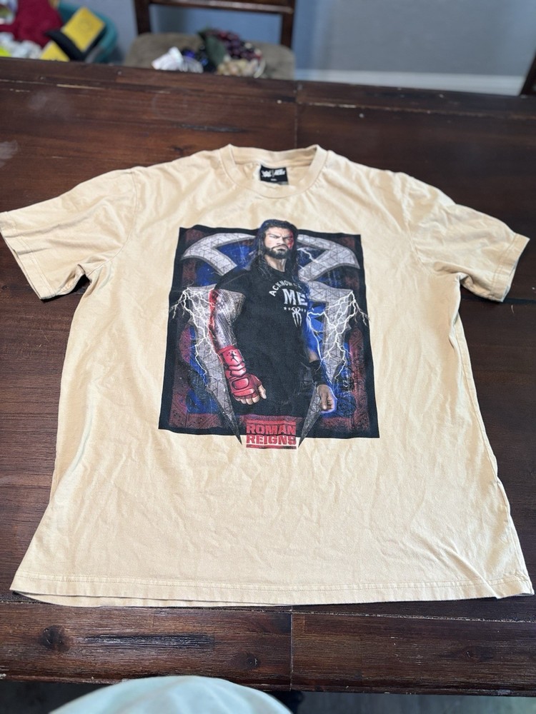 Roman Reigns WWE T-Shirt the Tribal Chief Club Exclusive 2XL