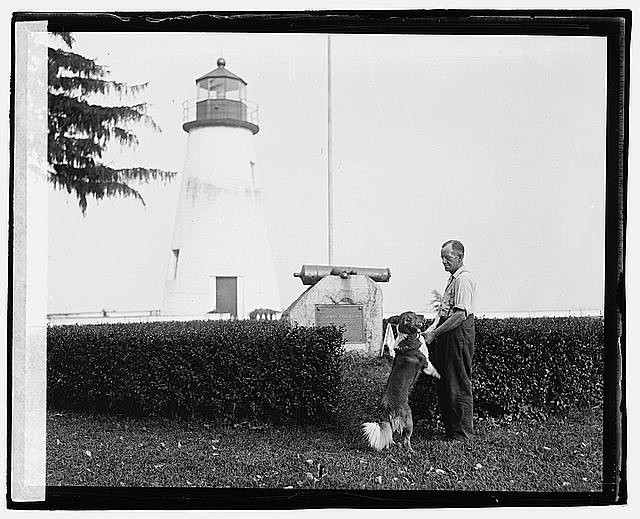 Photo:Havre de Grace MD 1920 O'Neil with Dog Lighthouse Heritage Tour