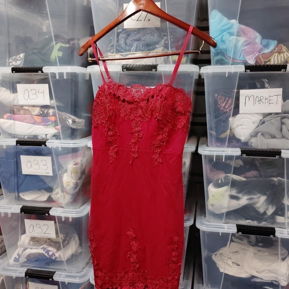 haute monde dress Red Sizelarge Red Laces And Spaghetti Straps 15x36 A326