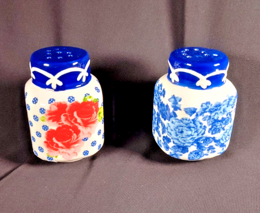 Pioneer Woman Ceramic Frontier Rose Salt and Pepper Shakers