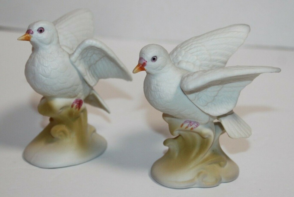 Vintage Pair Lefton Turtle Dove Bird Figurines