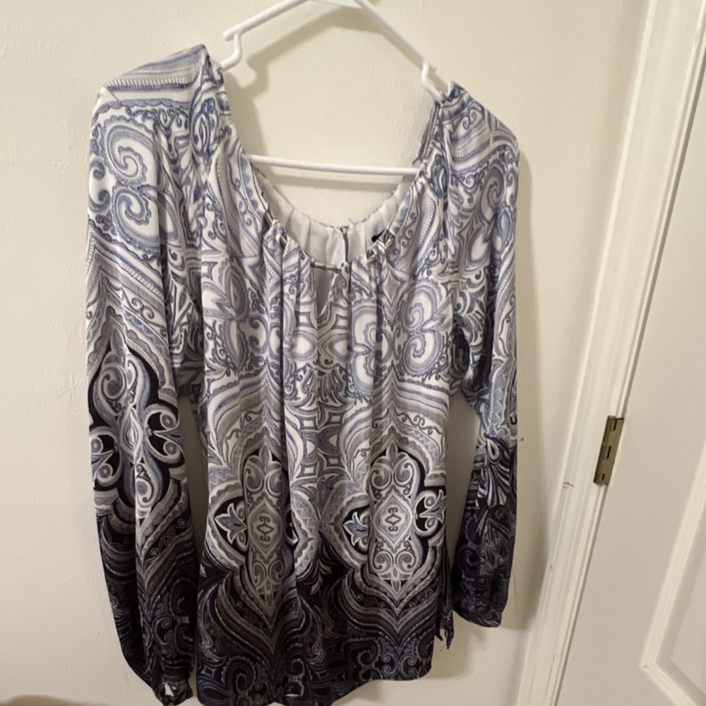 White House Black Market Black White Paisley Long Sleeve Blouse Size M