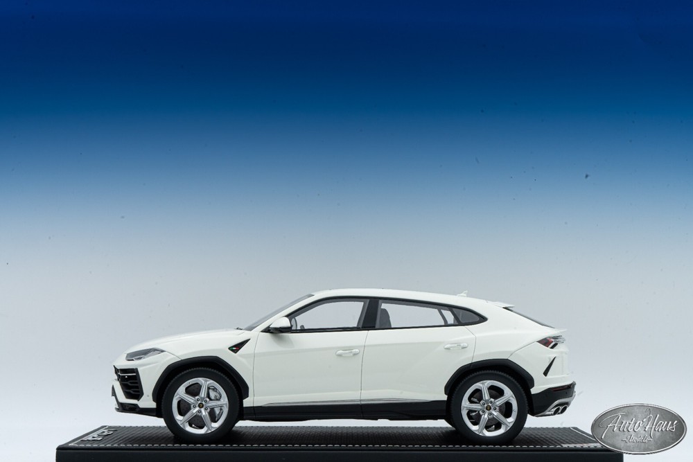1/18 MR Collection Lamborghini Urus White 🤝ALSO OPEN FOR TRADE🤝
