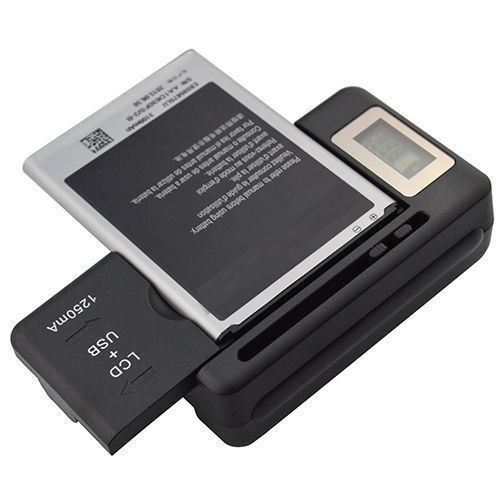NEW UNIVERSAL BATTERY CHARGER DIGITAL LCD PLUS USB CHARGING PORT
