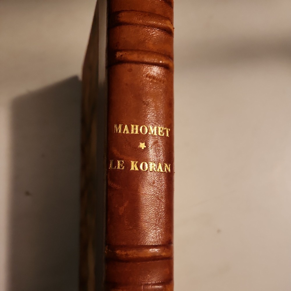 Mahomet Le Koran Traduction notes et abrégé de la vie de Mahomet par Savary 1951