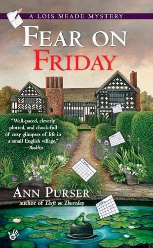 Fear on Friday (Lois Meade Mystery) - Paperback, by Purser Ann - Acceptable