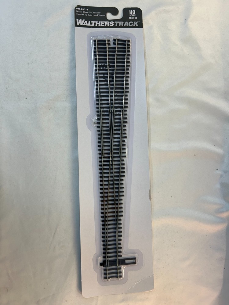 Walthers Track 948-83022 HO Scale Code 83 Number 10 Right Hand Turnout