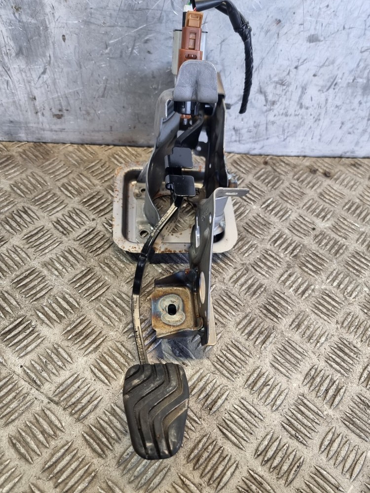 NISSAN JUKE BRAKE PEDAL 465010157R F16 1.0L MAN PET SUV 2024 BRAKE PEDAL