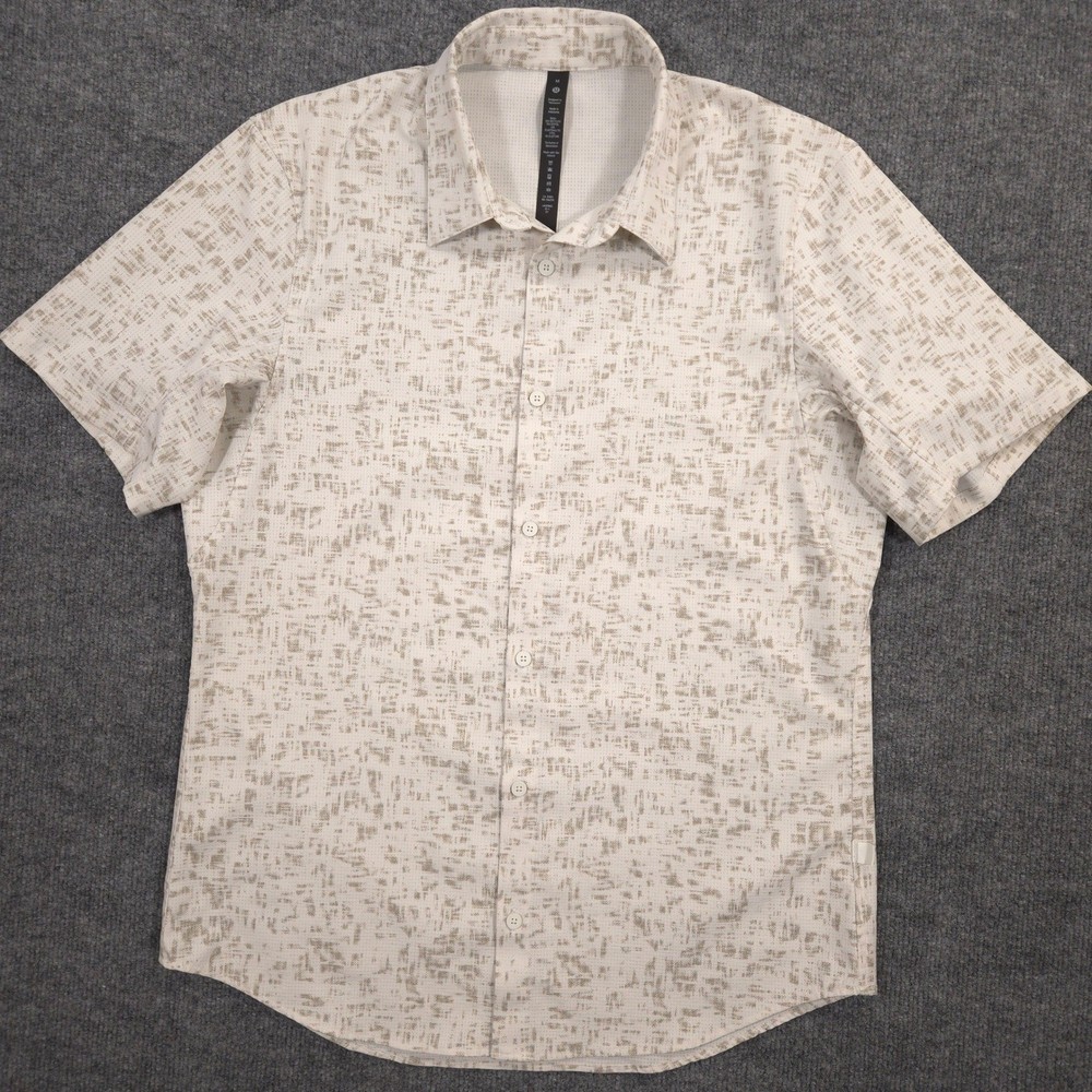 Lululemon Airing Easy Shirt Mens M Geometric Performance Short Sleeve Preppy