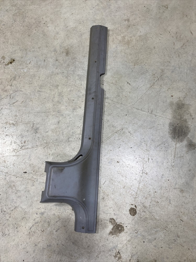 Jeep Cherokee XJ 84-96 Grey Driver Side Sill Trim 4 Door B96