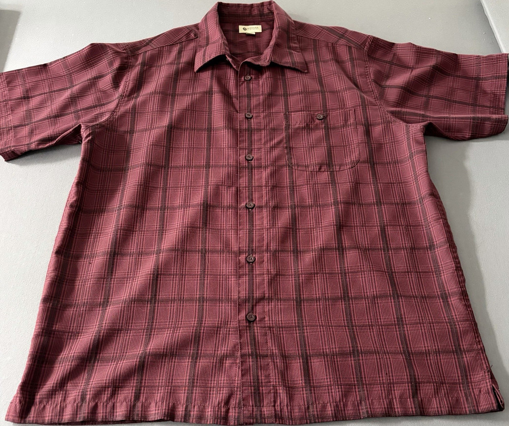 Haggar Men's L Regular Fit Burgundy Black Plaid Polyester Short Sleeve Button-Up