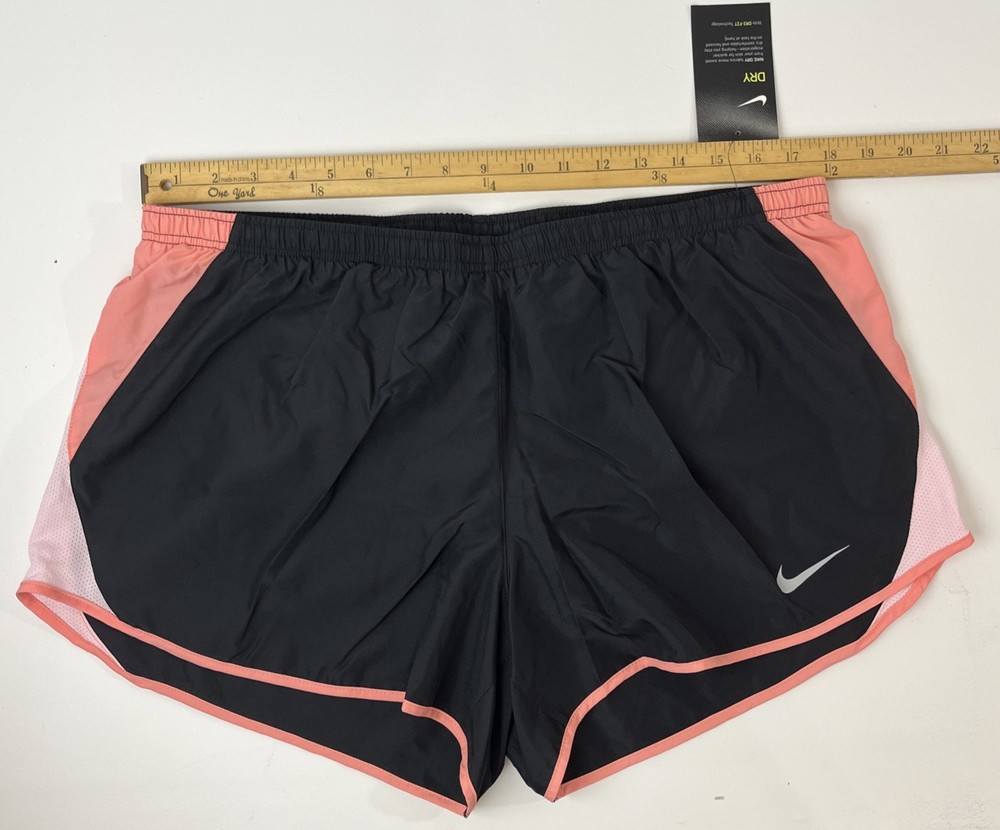 NWT Nike Dri-Fit Women's Shorts Size XL Black/Coral Athletic Brief Lined
