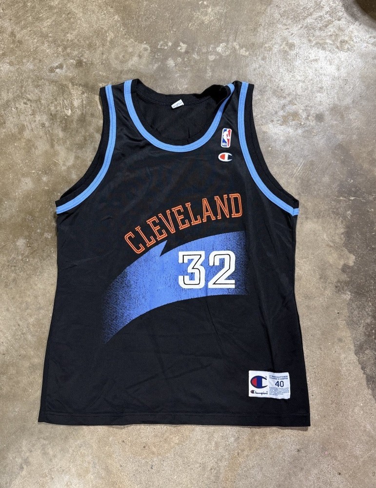 Rare Vintage Champion Tyrone Hill Cleveland Cavaliers #32 Black Jersey 40 Mens