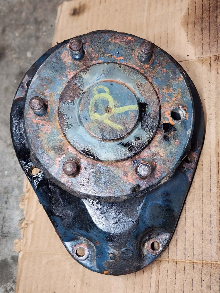 Kubota L1500DT 4X4 Tractor Right Hub And Drive Gears