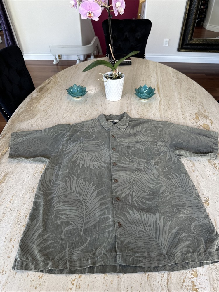 Tommy Bahama Men's 100% Silk Hawaiian Shirt Green Fern Palm Trees Size Medium