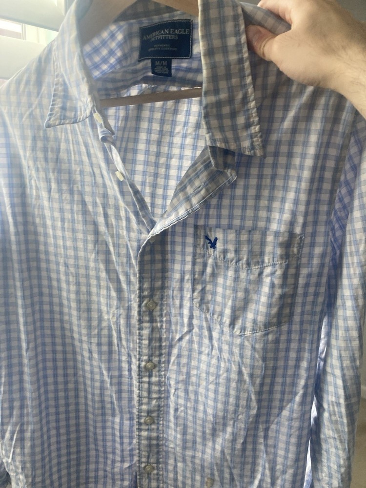 Men's size M  AMERICAN EAGLE Vintage Fit Shirt Long Sleeve Button Down Plaid