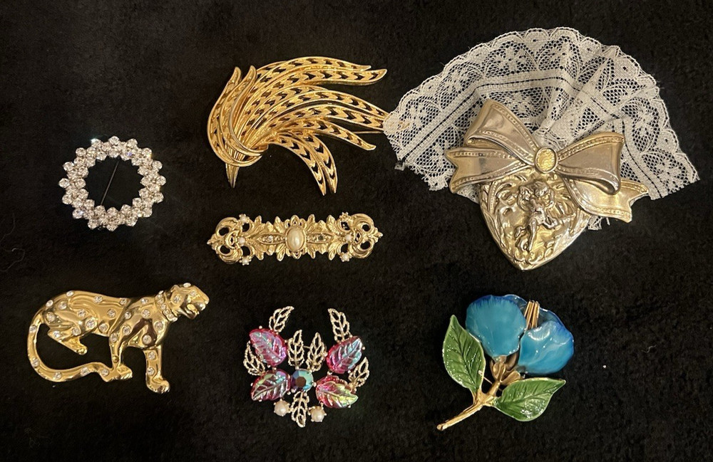 Vintage Brooches Lot of 7, Panther, enamel flower, rhinestones, wheat,heart/lace