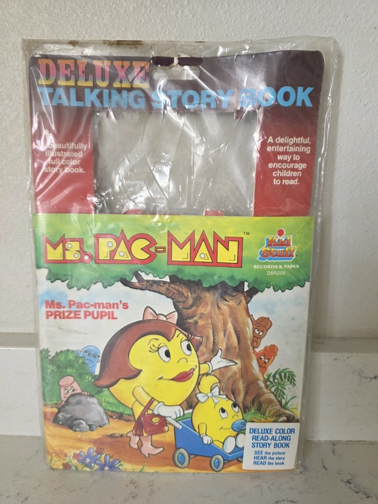 Vintage NOS Ms. Pac-Man's Prize Pupil (Paperback, 1983) A Golden Look-Look Book