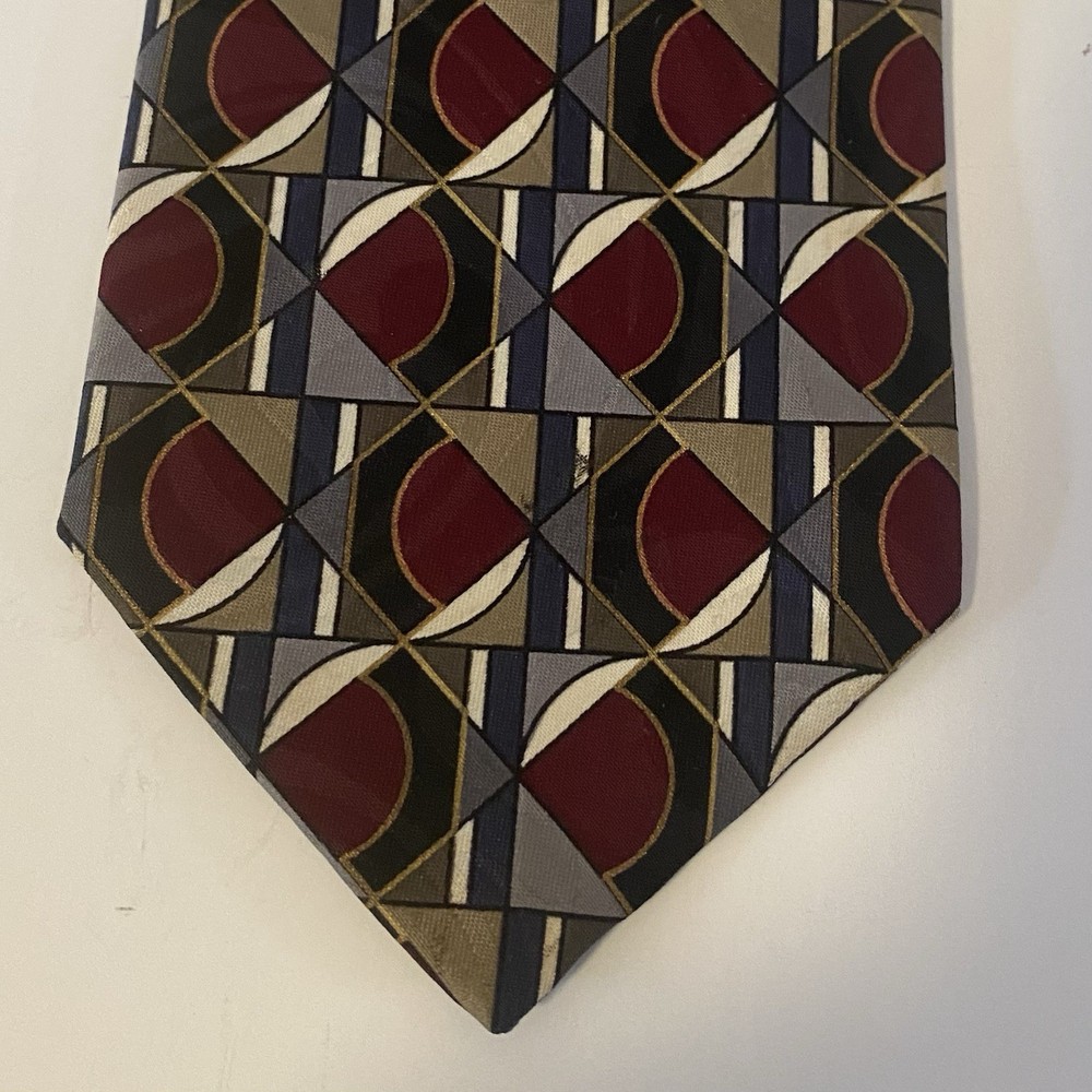 Van Heusen Men's Tie Burgundy Gray Geometric 100% Polyester Woven