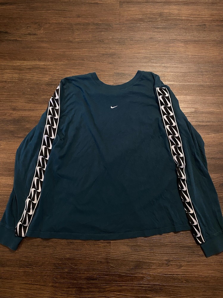 Nike Women’s XL Green Center Swoosh Pullover Long Sleeve Embroidered Logo Shirt