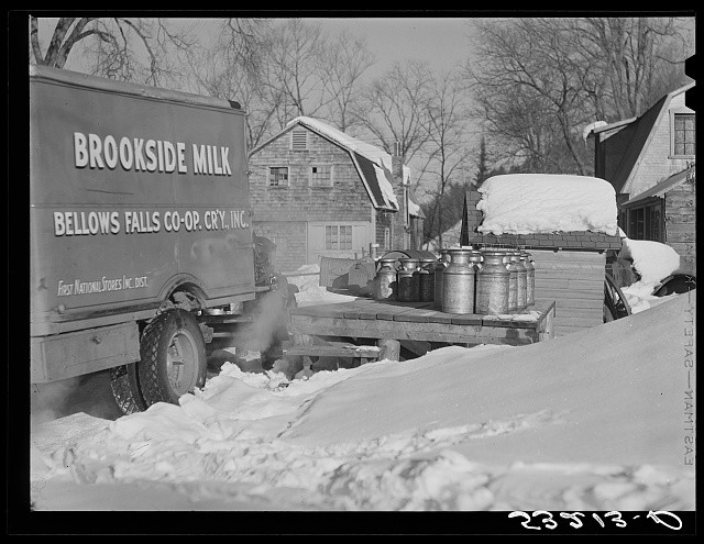 Woodstock Vermont 1940 Brookside Milk Truck Farmers Milk Cans Snow Co-op