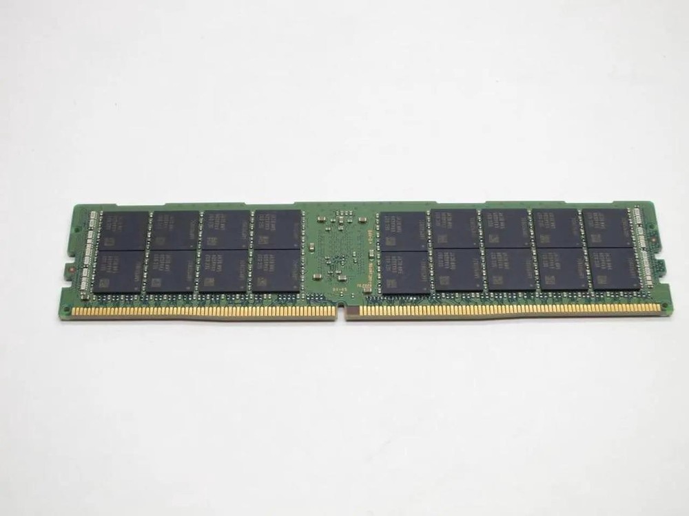 Micron MTA36ASF8G72PZ-2G9E DDR4 SDRAM 64GB (1x64GB) RDIMM Server Memory 2933MHz