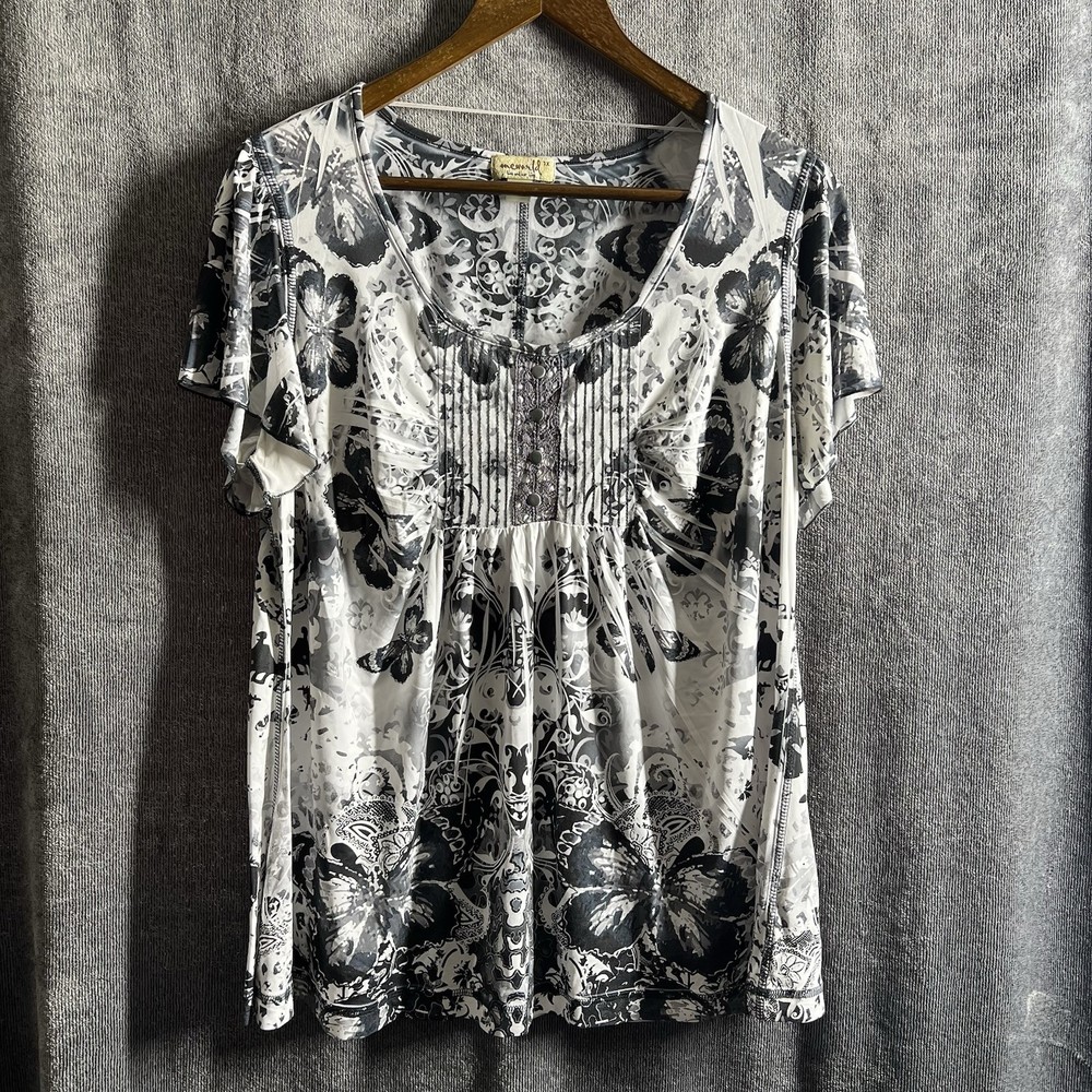 ONE WORLD Woman’s Plus Size 1X Shirt Top Black Grey White Short Sleeve