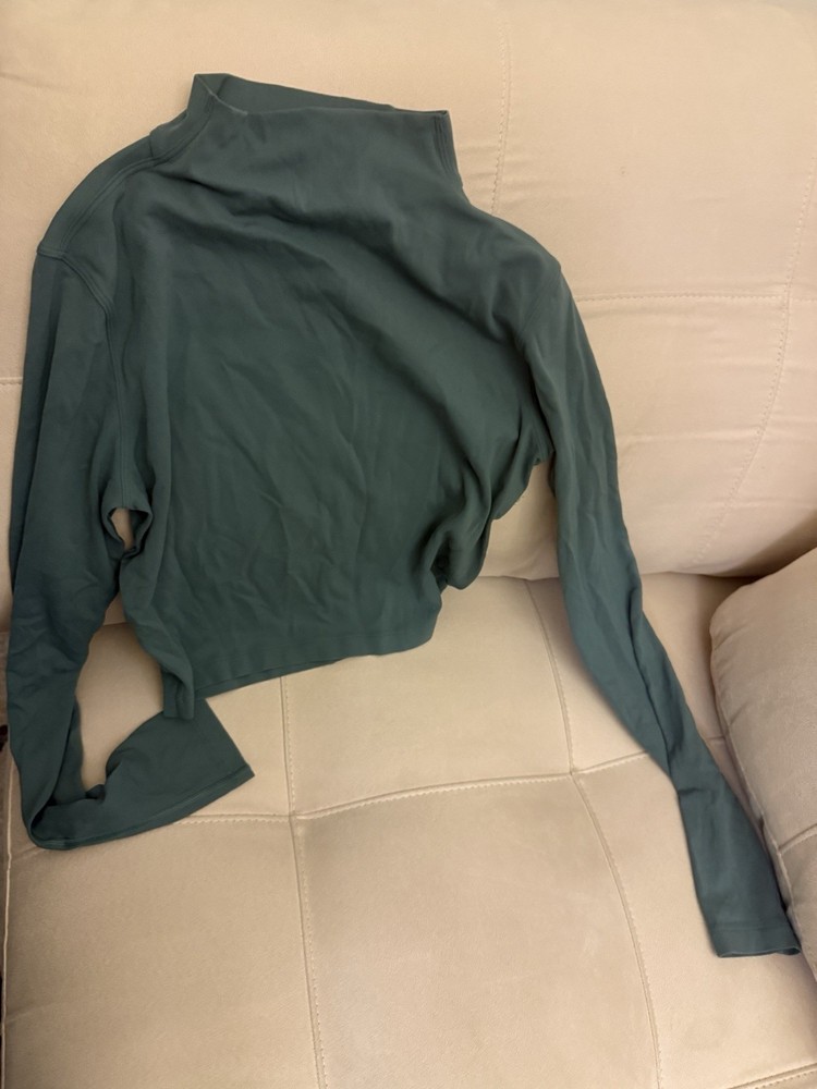 Lululemon Long Sleeved Cropped Mock Neck, Green Top 6