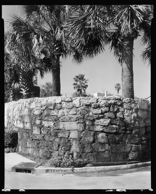 Photo:St Augustine Florida Oldest House 1930s Stone Wall Palm Trees