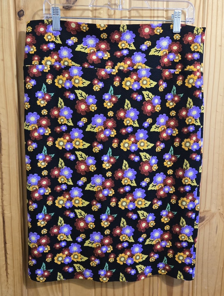 LuLaRoe Cassie SKIRT Size Large Floral Pattern Soft Stretch Career Casual Pencil
